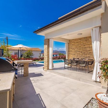 Holiday House Villa Andro Pinezici  Ngoại thất bức ảnh