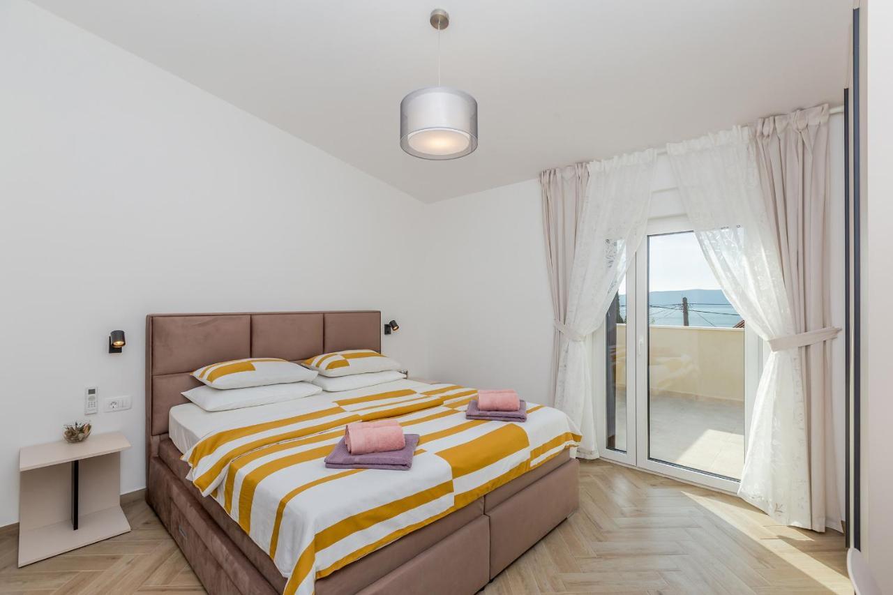 Holiday House Villa Andro Pinezici  Ngoại thất bức ảnh
