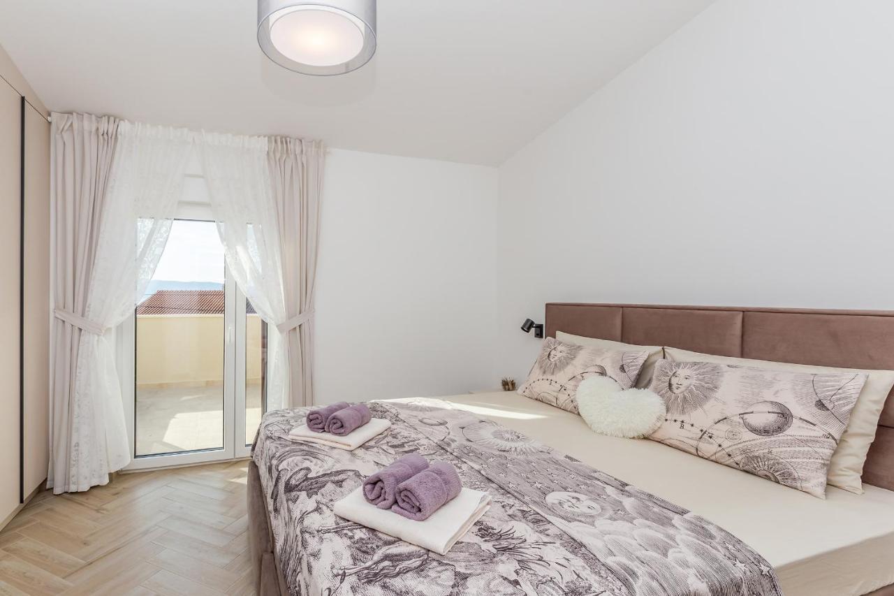Holiday House Villa Andro Pinezici  Ngoại thất bức ảnh