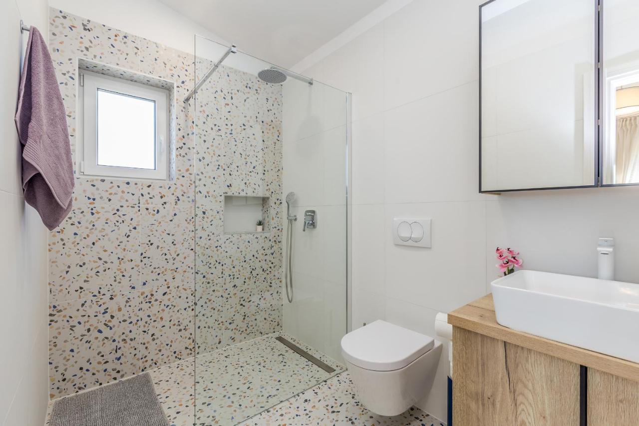 Holiday House Villa Andro Pinezici  Ngoại thất bức ảnh