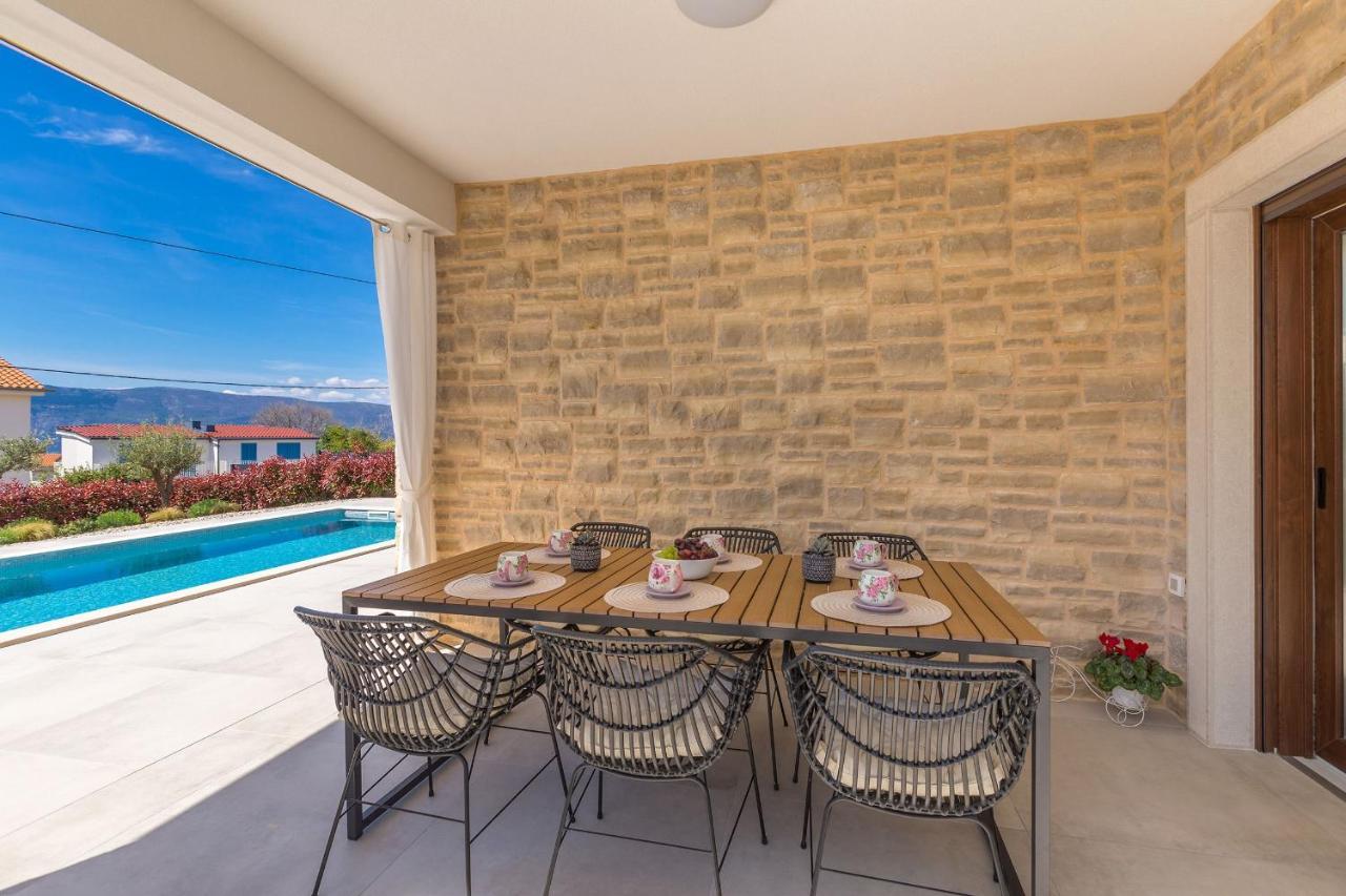 Holiday House Villa Andro Pinezici  Ngoại thất bức ảnh